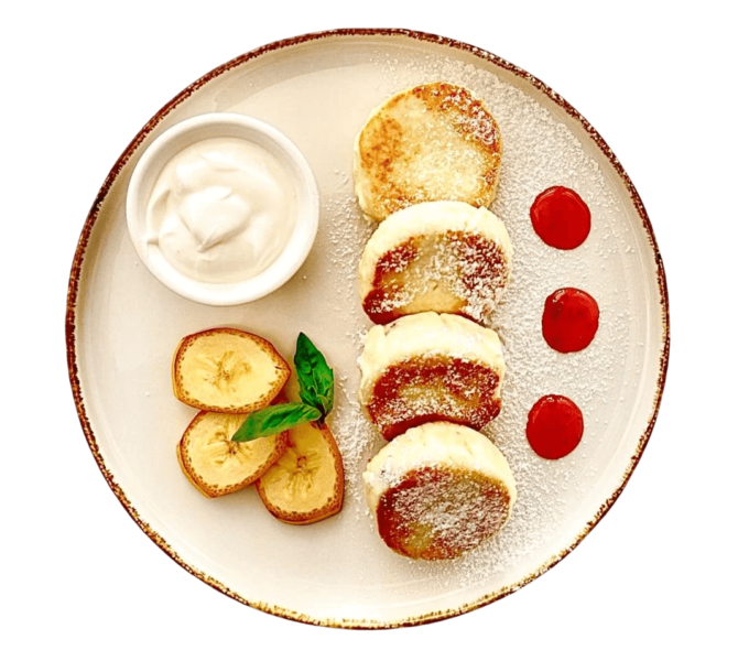 sirniki-zi-smetanoyu-z-dostavkoyu-po-bukovel